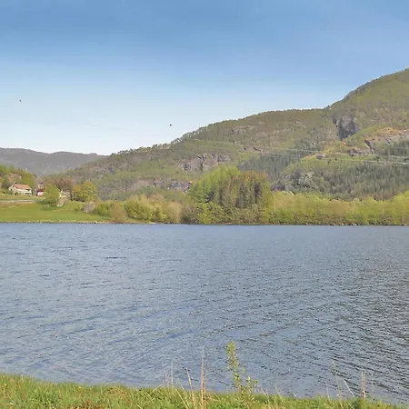 Holiday home 3 Bedroom Beautiful In Sandeid Vikedal